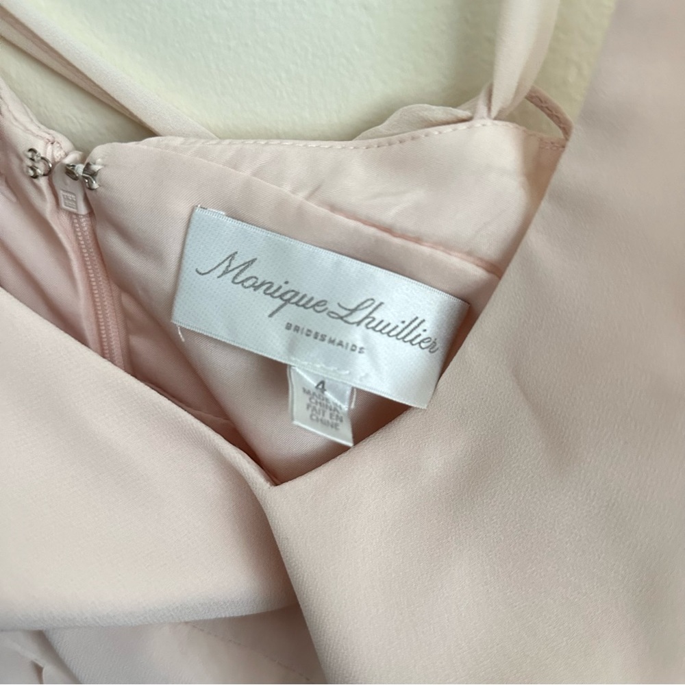 Monique Lhuillier Gown - Picture 7 of 12